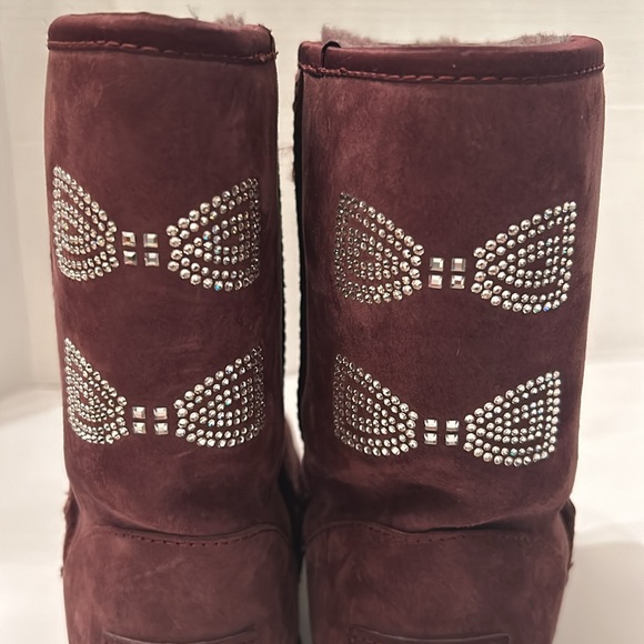 Authentic Ugg Swarovski Crystals bow Boots - Picture 7 of 8